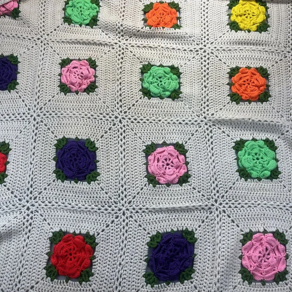 Afghan Handmade Vintage 3D Flower Granny Square Crochet Grandma Core 70